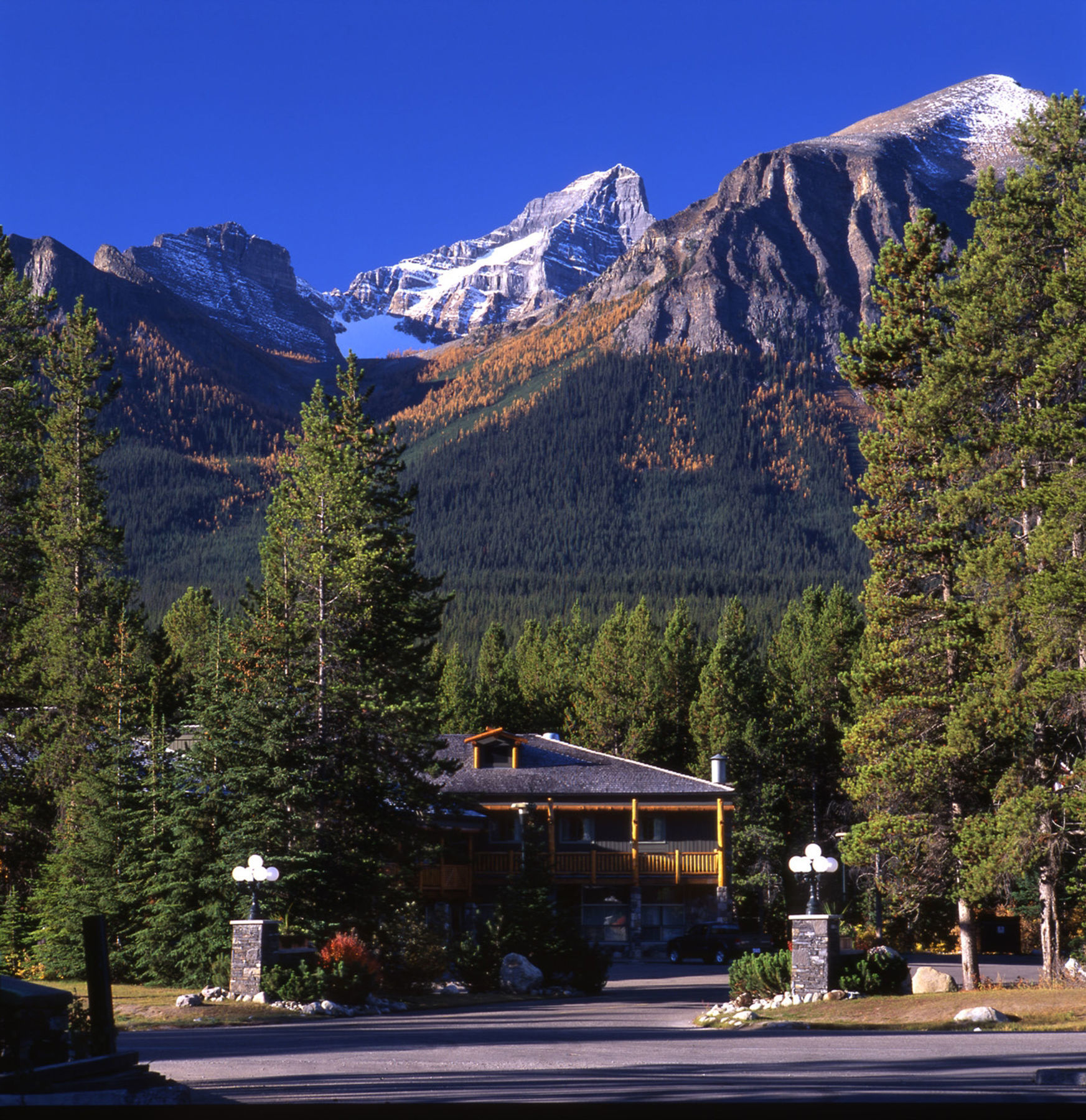 Mountaineer Lodge Lago Louise Exterior foto